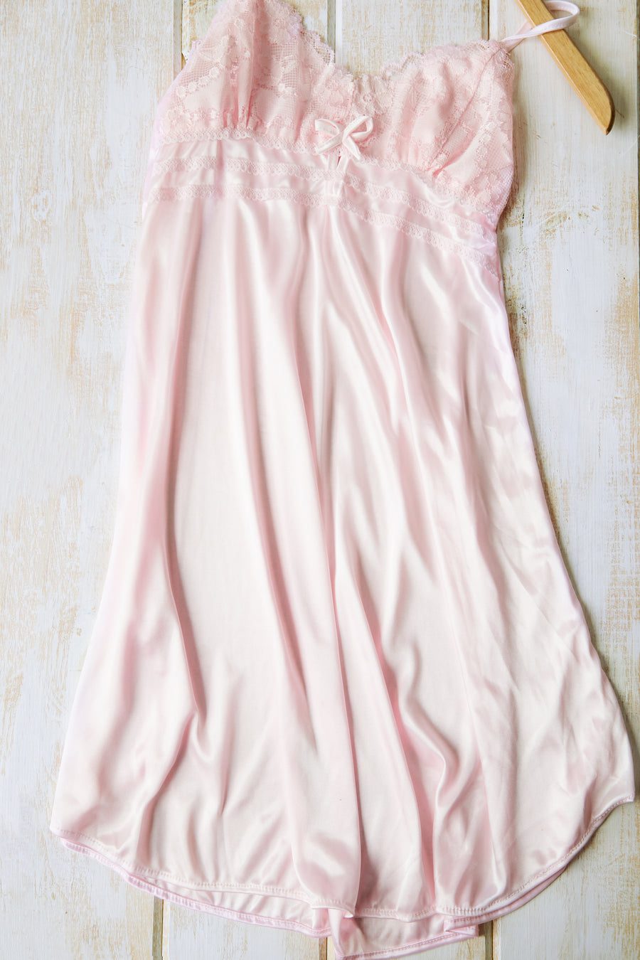 Saten gecelik, pembe